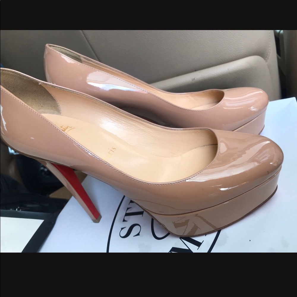 Christian Louboutin Nude platform Heels